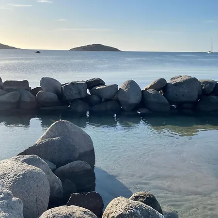 아파트 Cala Di Sole Lecci 포르토베쉬오