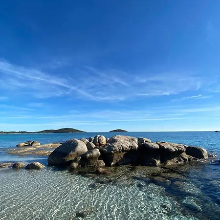 Cala Di Sole Lecci 아파트